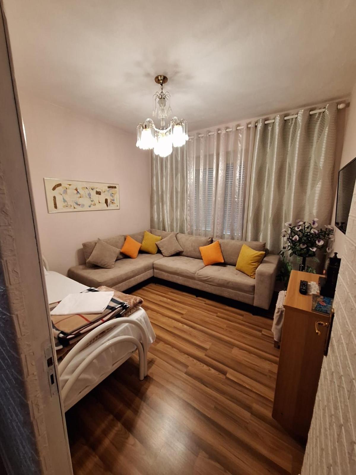 Apartmán Cozyflat In The Middle Of Tirana Exteriér fotografie