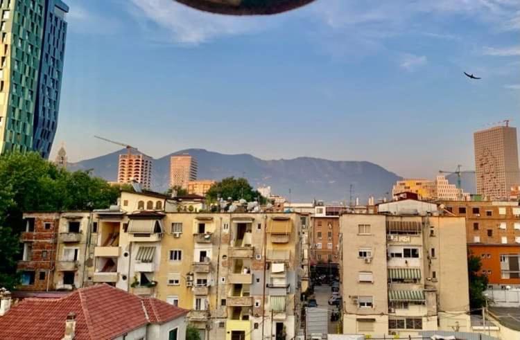 Apartmán Cozyflat In The Middle Of Tirana Exteriér fotografie